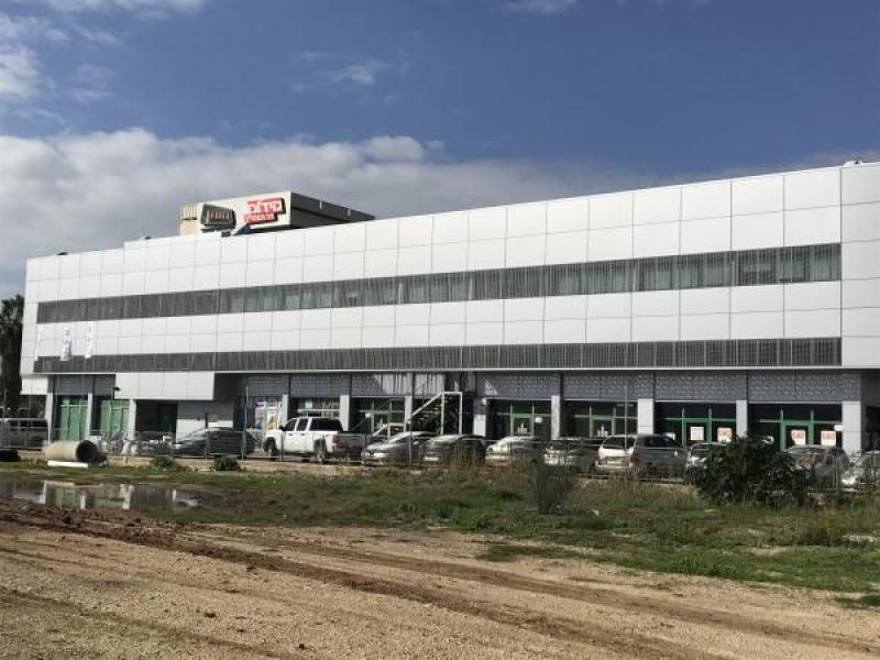  בניין שניידר